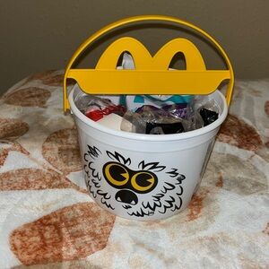 Yellow and White Party Bucket with toys